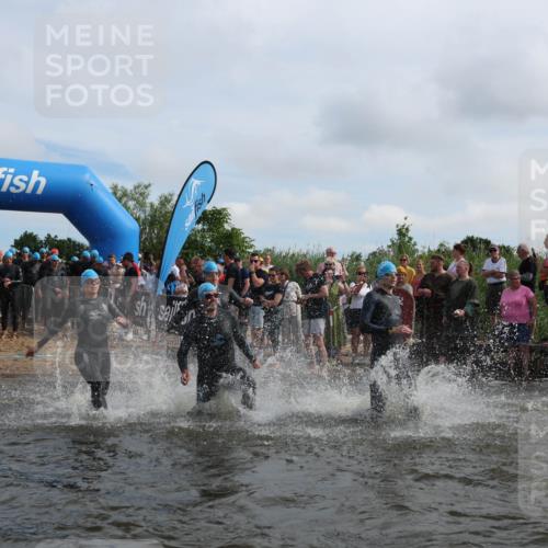 21.06.2026 - Viking Triathlon Michael Strokosch http://msf.ph/oto/9820897 21.06.2026 10:02:34 Schwimmen 83, 99, 100, 126, 220, 325, 386, 462, 485, 513, 560, 579, 604, 651 meine-sportfotos.de