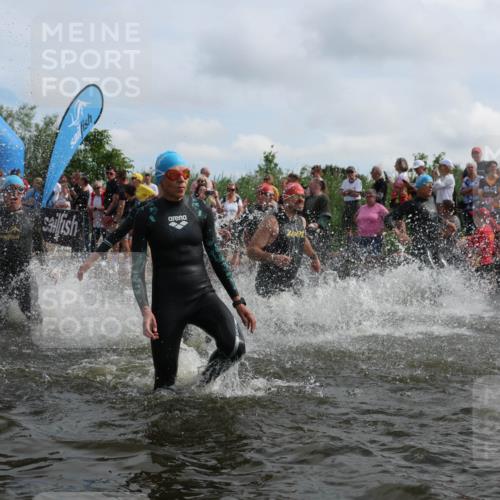 21.06.2026 - Viking Triathlon Michael Strokosch http://msf.ph/oto/9820913 21.06.2026 10:02:44 Schwimmen 16, 20, 73, 99, 171, 186, 315, 372, 386, 440, 462, 485, 553, 636, 653 meine-sportfotos.de