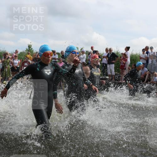 21.06.2026 - Viking Triathlon Michael Strokosch http://msf.ph/oto/9820916 21.06.2026 10:02:45 Schwimmen 16, 20, 73, 99, 171, 186, 315, 372, 386, 440, 462, 485, 553, 636, 653 meine-sportfotos.de