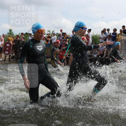 21.06.2026 - Viking Triathlon Michael Strokosch http://msf.ph/oto/9820917 21.06.2026 10:02:45 Schwimmen 16, 20, 73, 99, 171, 186, 315, 372, 386, 440, 462, 485, 553, 636, 653 meine-sportfotos.de