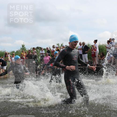 21.06.2026 - Viking Triathlon Michael Strokosch http://msf.ph/oto/9820925 21.06.2026 10:02:49 Schwimmen 16, 20, 64, 73, 111, 171, 186, 219, 315, 372, 440, 530, 553, 634, 636, 653 meine-sportfotos.de