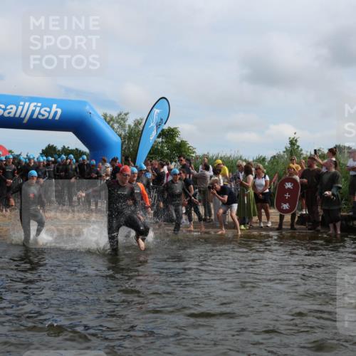 21.06.2026 - Viking Triathlon Michael Strokosch http://msf.ph/oto/9820931 21.06.2026 10:02:54 Schwimmen 20, 64, 73, 111, 171, 219, 233, 315, 395, 407, 475, 530, 546, 553, 634 meine-sportfotos.de