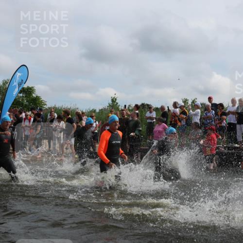 21.06.2026 - Viking Triathlon Michael Strokosch http://msf.ph/oto/9820939 21.06.2026 10:02:55 Schwimmen 20, 64, 73, 111, 171, 219, 233, 315, 395, 407, 475, 530, 546, 553, 634 meine-sportfotos.de