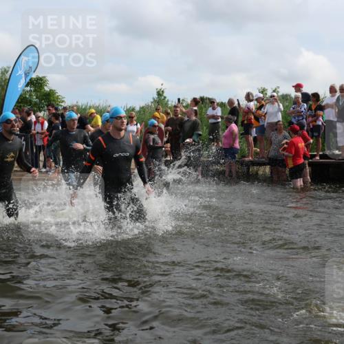 21.06.2026 - Viking Triathlon Michael Strokosch http://msf.ph/oto/9820950 21.06.2026 10:03:00 Schwimmen 64, 80, 82, 111, 199, 219, 233, 395, 407, 475, 530, 545, 546, 612, 634 meine-sportfotos.de