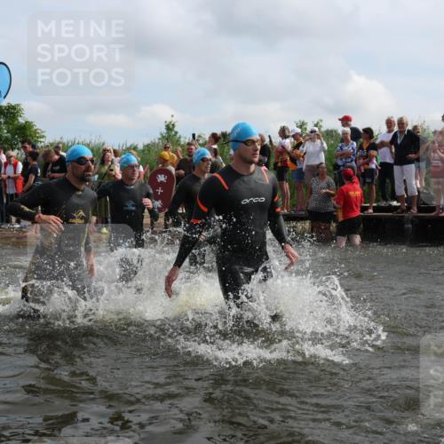 21.06.2026 - Viking Triathlon Michael Strokosch http://msf.ph/oto/9820953 21.06.2026 10:03:01 Schwimmen 64, 80, 82, 111, 199, 219, 233, 395, 407, 475, 530, 545, 546, 612, 634 meine-sportfotos.de