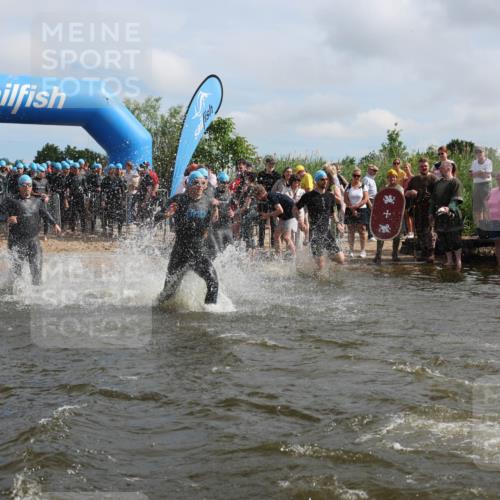 21.06.2026 - Viking Triathlon Michael Strokosch http://msf.ph/oto/9820969 21.06.2026 10:03:08 Schwimmen 49, 80, 82, 170, 199, 200, 208, 233, 348, 352, 356, 395, 404, 407, 475, 545, 546, 612 meine-sportfotos.de