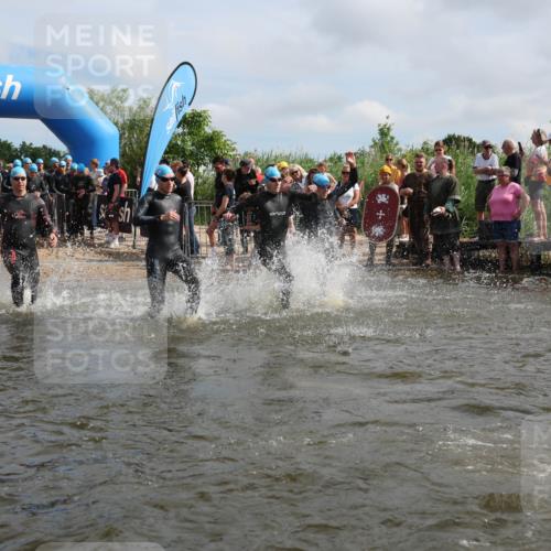 21.06.2026 - Viking Triathlon Michael Strokosch http://msf.ph/oto/9820984 21.06.2026 10:03:14 Schwimmen 49, 58, 68, 170, 200, 202, 208, 348, 352, 356, 404, 419, 455, 467, 487 meine-sportfotos.de