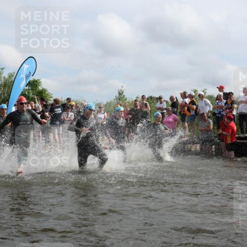 21.06.2026 - Viking Triathlon Michael Strokosch http://msf.ph/oto/9821000 21.06.2026 10:03:25 Schwimmen 58, 84, 118, 143, 202, 303, 328, 364, 419, 455, 457, 487, 556, 656, 667 meine-sportfotos.de