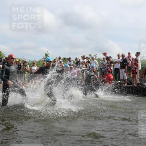 21.06.2026 - Viking Triathlon Michael Strokosch http://msf.ph/oto/9821002 21.06.2026 10:03:25 Schwimmen 58, 84, 118, 143, 202, 303, 328, 364, 419, 455, 457, 487, 556, 656, 667 meine-sportfotos.de
