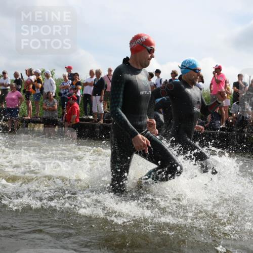21.06.2026 - Viking Triathlon Michael Strokosch http://msf.ph/oto/9821009 21.06.2026 10:03:27 Schwimmen 53, 58, 84, 118, 143, 202, 251, 303, 328, 364, 419, 423, 455, 457, 487, 556, 656, 667 meine-sportfotos.de
