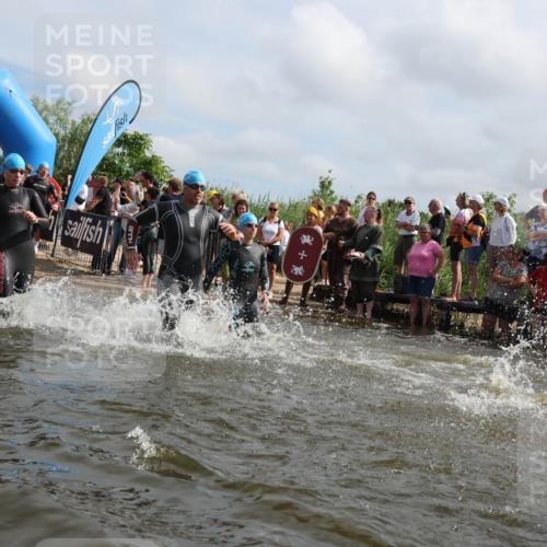 21.06.2026 - Viking Triathlon Michael Strokosch http://msf.ph/oto/9821012 21.06.2026 10:03:30 Schwimmen 53, 84, 95, 118, 143, 251, 303, 327, 328, 364, 423, 457, 556, 656, 667 meine-sportfotos.de