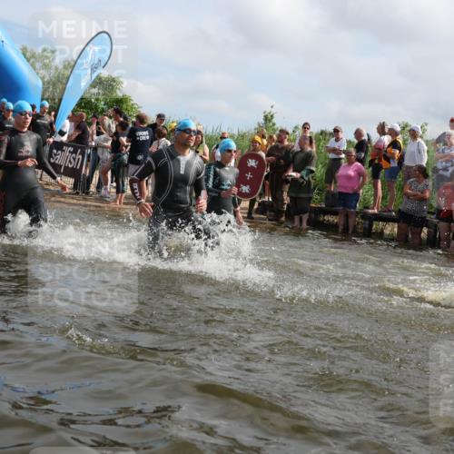 21.06.2026 - Viking Triathlon Michael Strokosch http://msf.ph/oto/9821013 21.06.2026 10:03:31 Schwimmen 53, 84, 95, 118, 143, 251, 303, 327, 328, 364, 423, 457, 556, 656, 667 meine-sportfotos.de