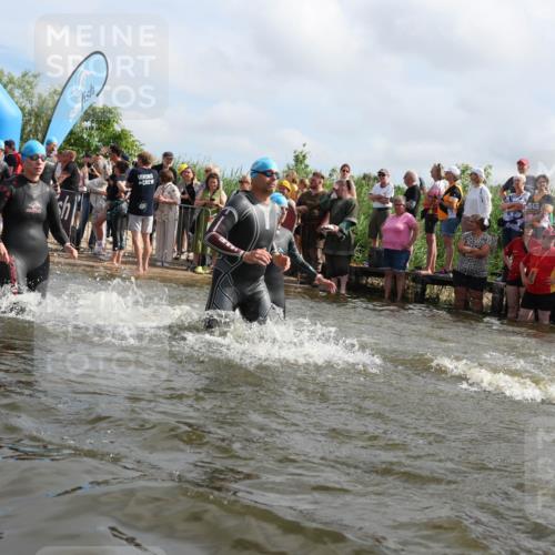 21.06.2026 - Viking Triathlon Michael Strokosch http://msf.ph/oto/9821014 21.06.2026 10:03:31 Schwimmen 53, 84, 95, 118, 143, 251, 303, 327, 328, 364, 423, 457, 556, 656, 667 meine-sportfotos.de