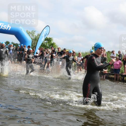 21.06.2026 - Viking Triathlon Michael Strokosch http://msf.ph/oto/9821019 21.06.2026 10:03:33 Schwimmen 53, 84, 95, 118, 143, 229, 251, 303, 323, 327, 328, 340, 364, 423, 457, 458, 556, 559, 656, 667 meine-sportfotos.de
