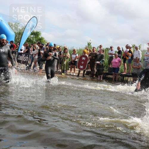 21.06.2026 - Viking Triathlon Michael Strokosch http://msf.ph/oto/9821024 21.06.2026 10:03:34 Schwimmen 53, 84, 95, 143, 229, 251, 303, 323, 327, 340, 423, 457, 458, 559, 656 meine-sportfotos.de