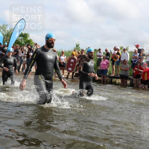 21.06.2026 - Viking Triathlon Michael Strokosch http://msf.ph/oto/9821029 21.06.2026 10:03:36 Schwimmen 53, 84, 95, 143, 229, 251, 303, 323, 327, 340, 423, 457, 458, 559, 656 meine-sportfotos.de