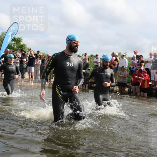 21.06.2026 - Viking Triathlon Michael Strokosch http://msf.ph/oto/9821031 21.06.2026 10:03:36 Schwimmen 53, 84, 95, 143, 229, 251, 303, 323, 327, 340, 423, 457, 458, 559, 656 meine-sportfotos.de