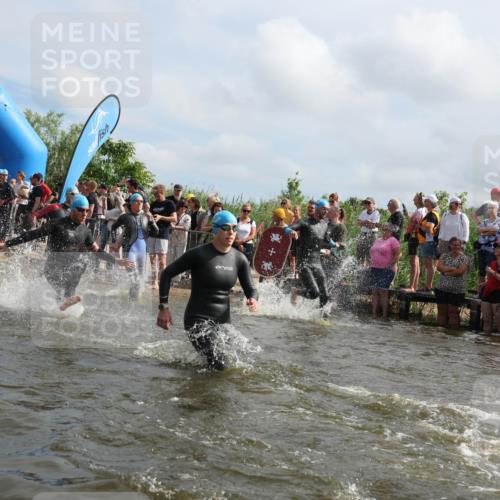 21.06.2026 - Viking Triathlon Michael Strokosch http://msf.ph/oto/9821035 21.06.2026 10:03:38 Schwimmen 53, 95, 137, 144, 229, 251, 323, 327, 340, 423, 436, 450, 458, 521, 559 meine-sportfotos.de