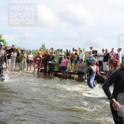21.06.2026 - Viking Triathlon Michael Strokosch http://msf.ph/oto/9821043 21.06.2026 10:03:40 Schwimmen 53, 95, 137, 144, 229, 251, 323, 327, 340, 423, 436, 450, 458, 521, 559 meine-sportfotos.de