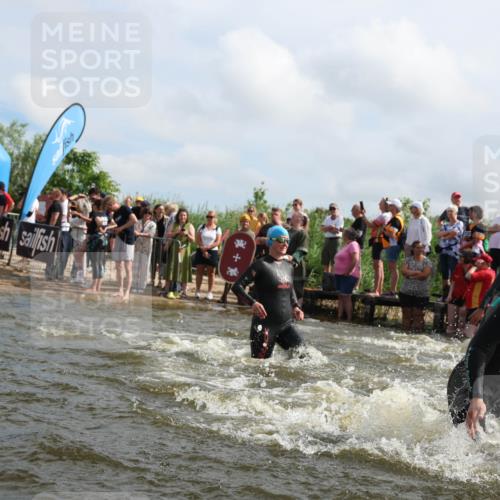 21.06.2026 - Viking Triathlon Michael Strokosch http://msf.ph/oto/9821054 21.06.2026 10:03:46 Schwimmen 137, 144, 229, 267, 287, 291, 323, 339, 340, 436, 450, 458, 521, 559, 649 meine-sportfotos.de