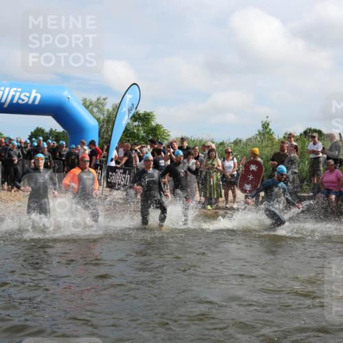 21.06.2026 - Viking Triathlon Michael Strokosch http://msf.ph/oto/9821090 21.06.2026 10:04:04 Schwimmen 122, 195, 197, 243, 266, 269, 279, 333, 384, 397, 400, 460, 496, 645, 654 meine-sportfotos.de