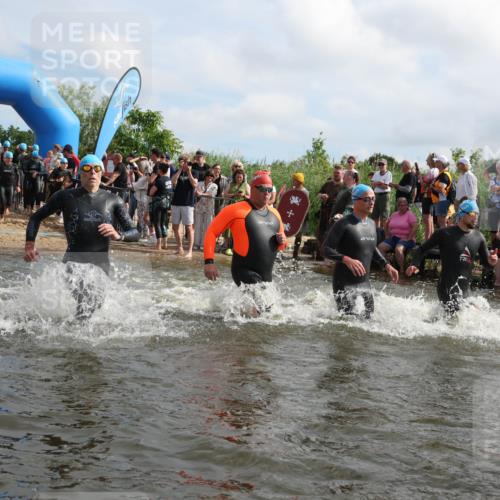 21.06.2026 - Viking Triathlon Michael Strokosch http://msf.ph/oto/9821097 21.06.2026 10:04:06 Schwimmen 122, 195, 197, 243, 266, 269, 279, 333, 384, 397, 400, 460, 496, 645, 654 meine-sportfotos.de