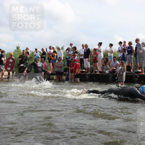 21.06.2026 - Viking Triathlon Michael Strokosch http://msf.ph/oto/9821111 21.06.2026 10:04:11 Schwimmen 195, 197, 227, 239, 243, 269, 279, 333, 377, 397, 400, 496, 526, 654, 666 meine-sportfotos.de
