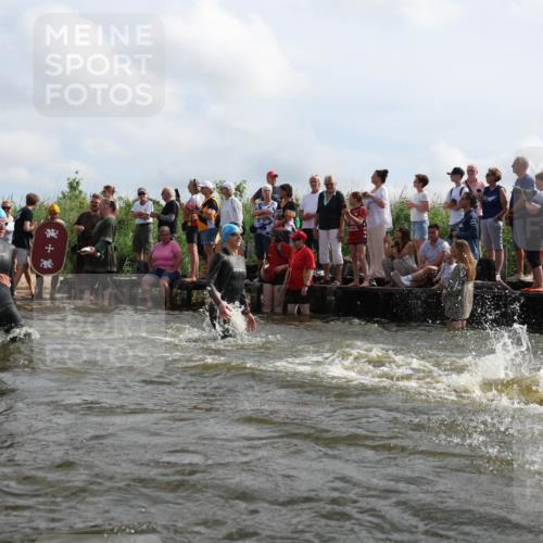 21.06.2026 - Viking Triathlon Michael Strokosch http://msf.ph/oto/9821113 21.06.2026 10:04:12 Schwimmen 195, 197, 227, 239, 243, 269, 279, 333, 377, 397, 400, 496, 526, 654, 666 meine-sportfotos.de