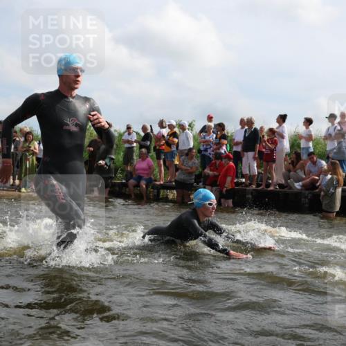 21.06.2026 - Viking Triathlon Michael Strokosch http://msf.ph/oto/9821117 21.06.2026 10:04:13 Schwimmen 195, 197, 205, 213, 227, 239, 243, 256, 269, 279, 333, 377, 397, 400, 411, 496, 526, 654, 666 meine-sportfotos.de