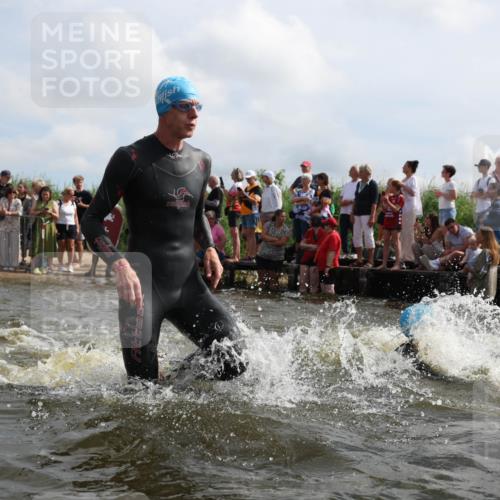 21.06.2026 - Viking Triathlon Michael Strokosch http://msf.ph/oto/9821118 21.06.2026 10:04:13 Schwimmen 195, 197, 205, 213, 227, 239, 243, 256, 269, 279, 333, 377, 397, 400, 411, 496, 526, 654, 666 meine-sportfotos.de