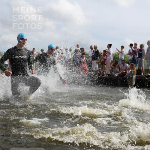 21.06.2026 - Viking Triathlon Michael Strokosch http://msf.ph/oto/9821122 21.06.2026 10:04:15 Schwimmen 96, 205, 213, 227, 239, 243, 256, 269, 377, 397, 400, 411, 496, 526, 666 meine-sportfotos.de