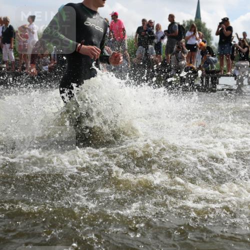 21.06.2026 - Viking Triathlon Michael Strokosch http://msf.ph/oto/9821126 21.06.2026 10:04:16 Schwimmen 96, 205, 213, 227, 239, 243, 256, 269, 377, 397, 400, 411, 496, 526, 666 meine-sportfotos.de