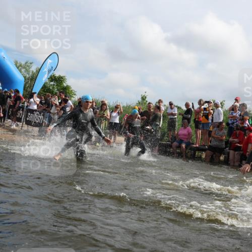 21.06.2026 - Viking Triathlon Michael Strokosch http://msf.ph/oto/9821132 21.06.2026 10:04:19 Schwimmen 96, 132, 179, 205, 213, 227, 239, 241, 256, 377, 411, 526, 602, 614, 666 meine-sportfotos.de
