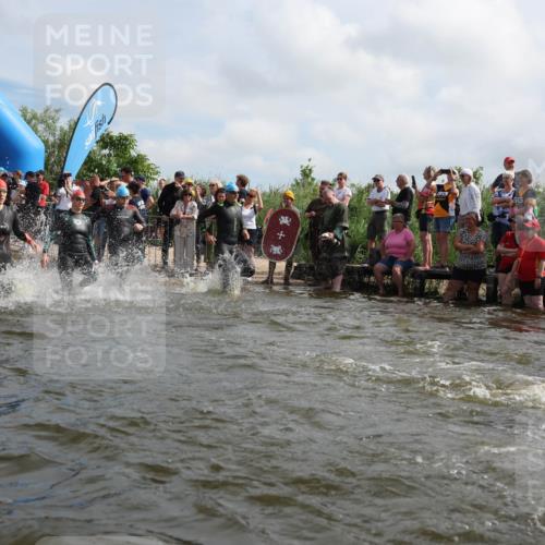 21.06.2026 - Viking Triathlon Michael Strokosch http://msf.ph/oto/9821147 21.06.2026 10:04:24 Schwimmen 96, 125, 132, 179, 205, 213, 241, 256, 377, 398, 411, 465, 590, 602, 614, 658 meine-sportfotos.de