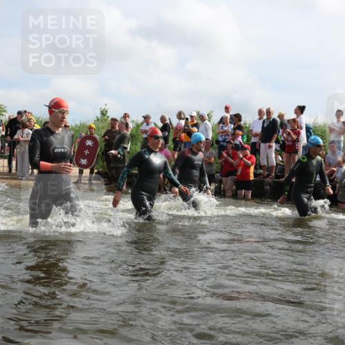 21.06.2026 - Viking Triathlon Michael Strokosch http://msf.ph/oto/9821153 21.06.2026 10:04:27 Schwimmen 96, 125, 132, 179, 205, 213, 241, 256, 398, 411, 465, 590, 602, 614, 658 meine-sportfotos.de