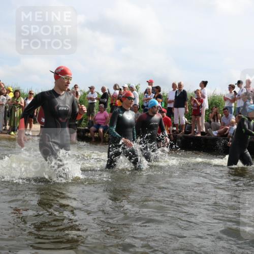 21.06.2026 - Viking Triathlon Michael Strokosch http://msf.ph/oto/9821154 21.06.2026 10:04:27 Schwimmen 96, 125, 132, 179, 205, 213, 241, 256, 398, 411, 465, 590, 602, 614, 658 meine-sportfotos.de