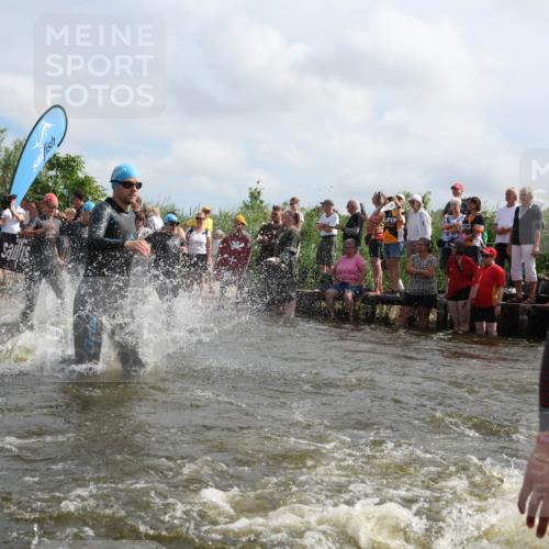 21.06.2026 - Viking Triathlon Michael Strokosch http://msf.ph/oto/9821159 21.06.2026 10:04:29 Schwimmen 125, 132, 167, 179, 241, 358, 398, 425, 465, 473, 590, 602, 614, 647, 658 meine-sportfotos.de