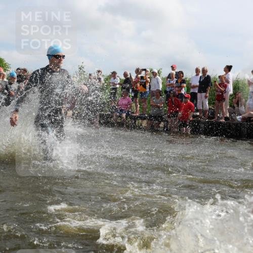 21.06.2026 - Viking Triathlon Michael Strokosch http://msf.ph/oto/9821160 21.06.2026 10:04:30 Schwimmen 125, 132, 167, 179, 241, 358, 398, 425, 465, 473, 590, 602, 614, 647, 658 meine-sportfotos.de