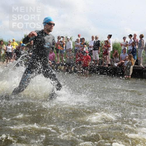 21.06.2026 - Viking Triathlon Michael Strokosch http://msf.ph/oto/9821161 21.06.2026 10:04:30 Schwimmen 125, 132, 167, 179, 241, 358, 398, 425, 465, 473, 590, 602, 614, 647, 658 meine-sportfotos.de