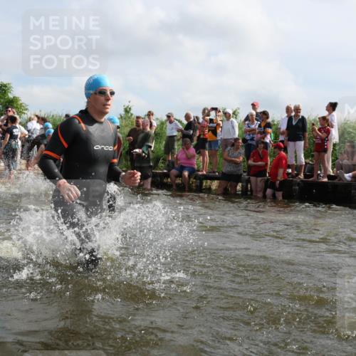 21.06.2026 - Viking Triathlon Michael Strokosch http://msf.ph/oto/9821184 21.06.2026 10:04:39 Schwimmen 44, 63, 150, 167, 231, 232, 247, 349, 355, 358, 425, 473, 484, 511, 647 meine-sportfotos.de