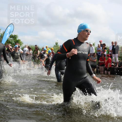 21.06.2026 - Viking Triathlon Michael Strokosch http://msf.ph/oto/9821186 21.06.2026 10:04:40 Schwimmen 44, 63, 150, 167, 231, 232, 247, 349, 355, 358, 425, 473, 484, 511, 647 meine-sportfotos.de