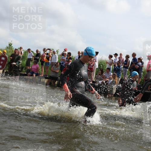 21.06.2026 - Viking Triathlon Michael Strokosch http://msf.ph/oto/9821193 21.06.2026 10:04:44 Schwimmen 22, 34, 44, 63, 150, 175, 231, 232, 247, 286, 349, 351, 355, 484, 511 meine-sportfotos.de