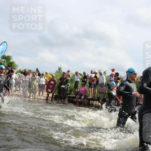 21.06.2026 - Viking Triathlon Michael Strokosch http://msf.ph/oto/9821196 21.06.2026 10:04:46 Schwimmen 22, 34, 44, 63, 150, 175, 231, 232, 247, 286, 349, 351, 355, 484, 511 meine-sportfotos.de