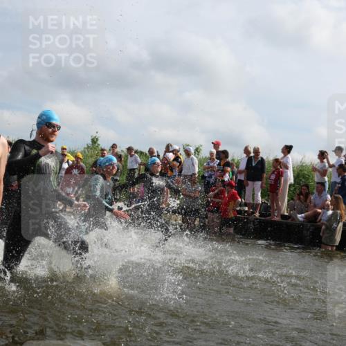 21.06.2026 - Viking Triathlon Michael Strokosch http://msf.ph/oto/9821204 21.06.2026 10:04:51 Schwimmen 22, 34, 44, 150, 175, 214, 247, 286, 351, 353, 355, 456, 492, 508 meine-sportfotos.de