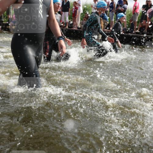 21.06.2026 - Viking Triathlon Michael Strokosch http://msf.ph/oto/9821210 21.06.2026 10:04:52 Schwimmen 22, 34, 44, 150, 175, 214, 247, 286, 351, 353, 355, 456, 492, 508 meine-sportfotos.de
