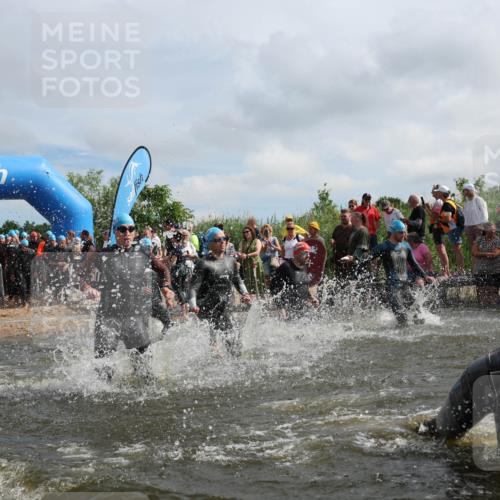 21.06.2026 - Viking Triathlon Michael Strokosch http://msf.ph/oto/9821219 21.06.2026 10:05:01 Schwimmen 214, 225, 297, 304, 318, 350, 353, 442, 456, 461, 492, 497, 508, 516, 650 meine-sportfotos.de