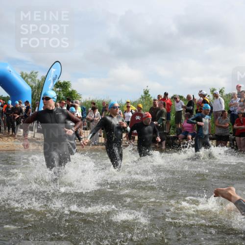 21.06.2026 - Viking Triathlon Michael Strokosch http://msf.ph/oto/9821220 21.06.2026 10:05:01 Schwimmen 214, 225, 297, 304, 318, 350, 353, 442, 456, 461, 492, 497, 508, 516, 650 meine-sportfotos.de