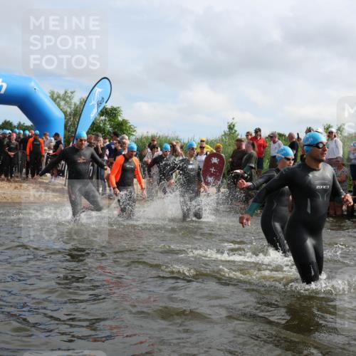 21.06.2026 - Viking Triathlon Michael Strokosch http://msf.ph/oto/9821238 21.06.2026 10:05:10 Schwimmen 165, 198, 211, 225, 296, 297, 301, 304, 370, 442, 497, 519, 562, 601, 617 meine-sportfotos.de