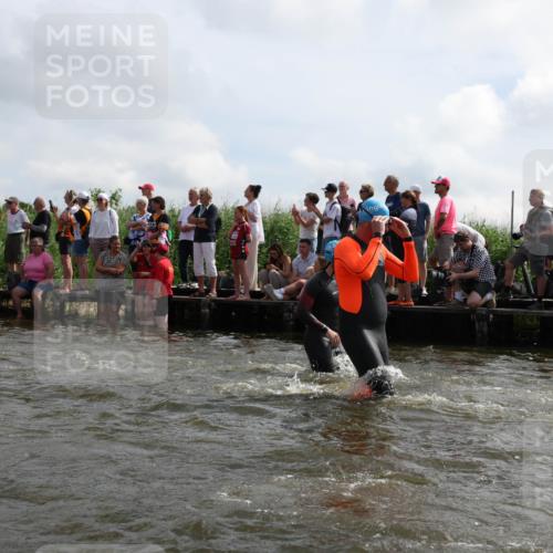 21.06.2026 - Viking Triathlon Michael Strokosch http://msf.ph/oto/9821248 21.06.2026 10:05:14 Schwimmen 33, 165, 198, 211, 296, 301, 341, 370, 472, 493, 519, 562, 601, 617, 632 meine-sportfotos.de
