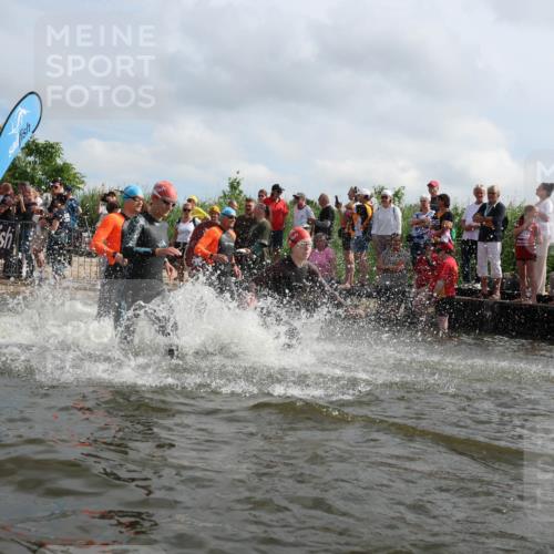 21.06.2026 - Viking Triathlon Michael Strokosch http://msf.ph/oto/9821253 21.06.2026 10:05:16 Schwimmen 33, 165, 198, 211, 296, 301, 341, 370, 472, 493, 519, 562, 601, 617, 632 meine-sportfotos.de